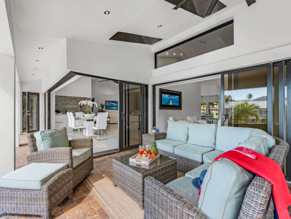 Ultimate Cape Coral Getaway - Luxury 3-Bedroom Pool Home